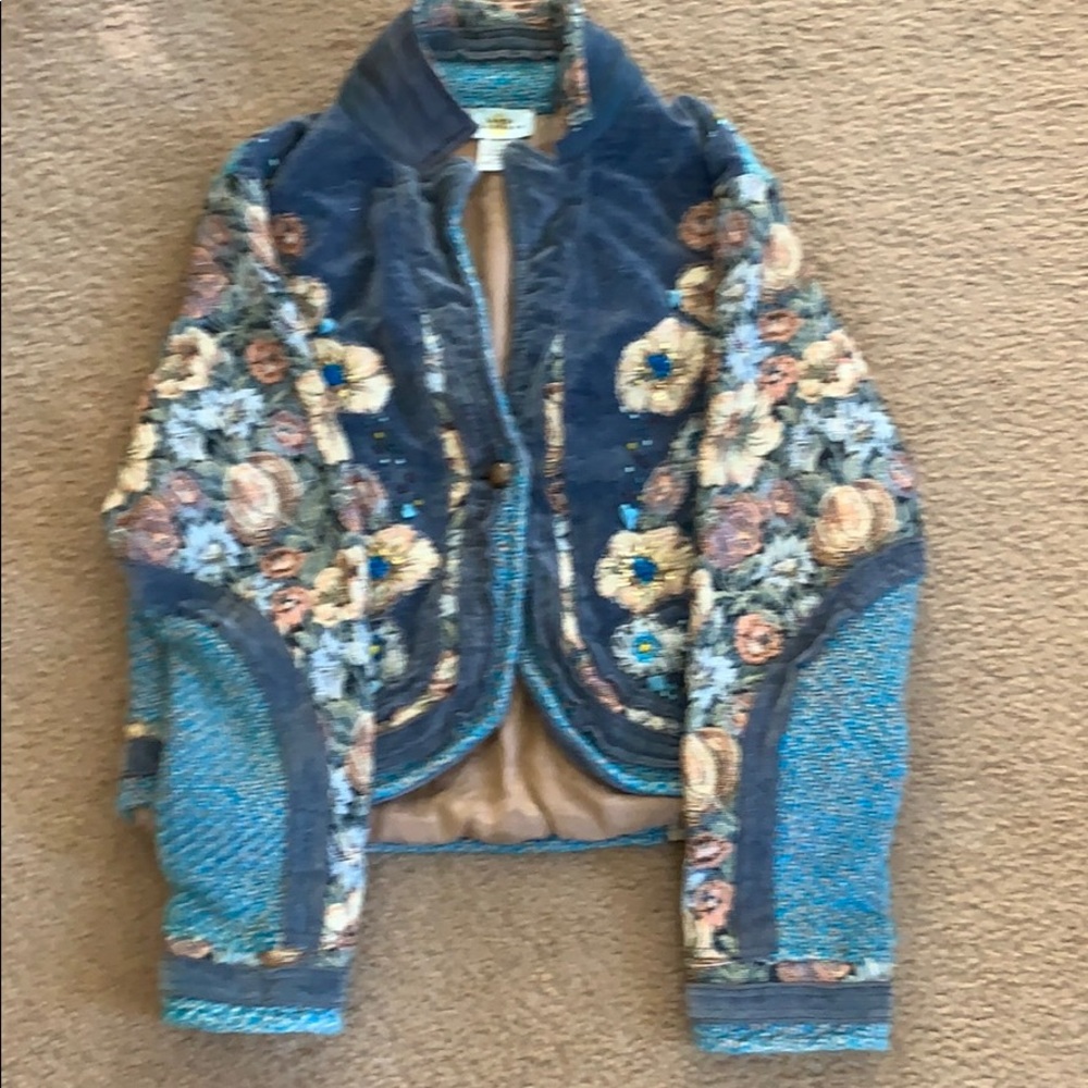Ladies jacket - Picture 2 of 2